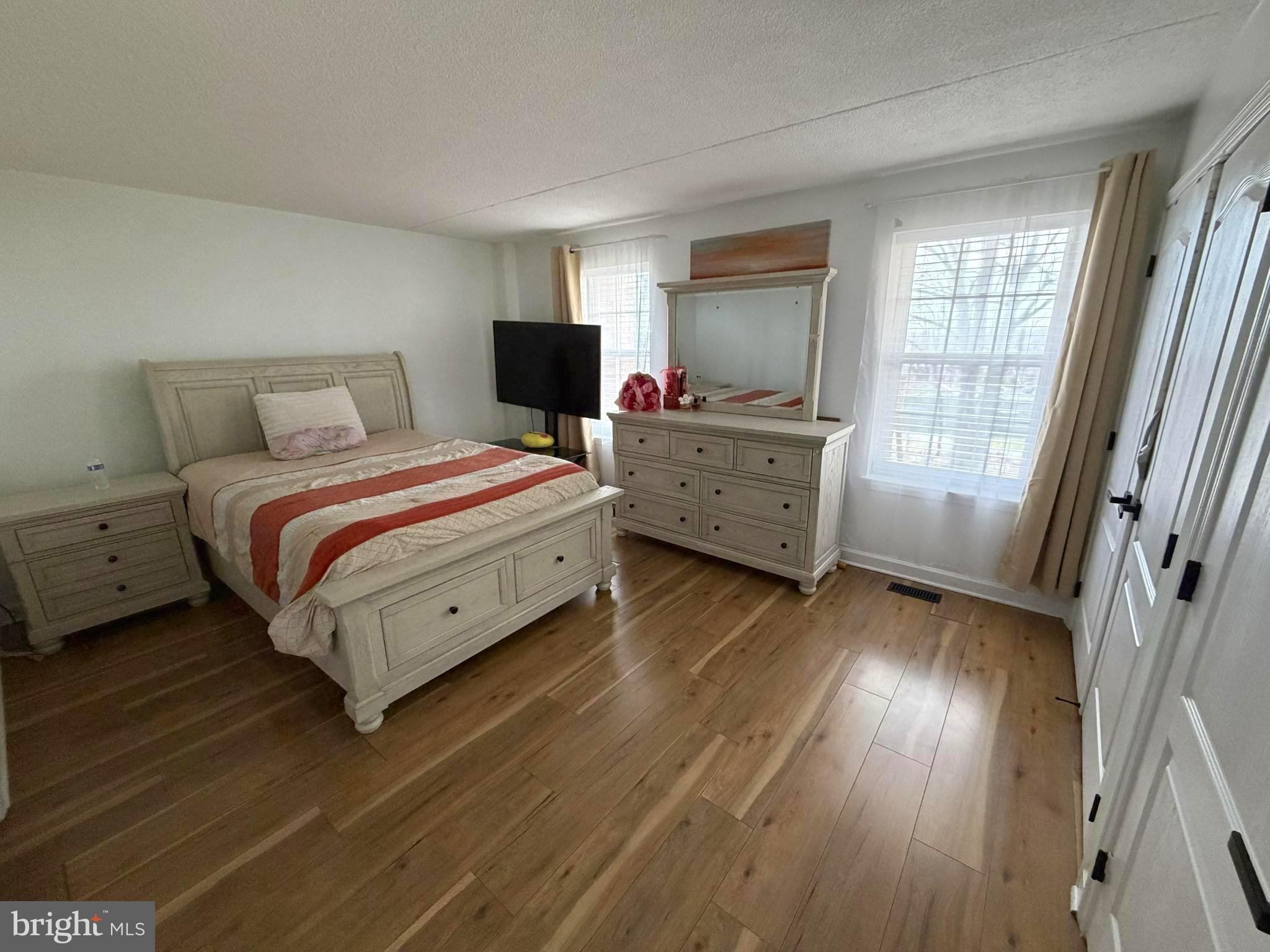 3912 CHESTERWOOD DRIVE 3912