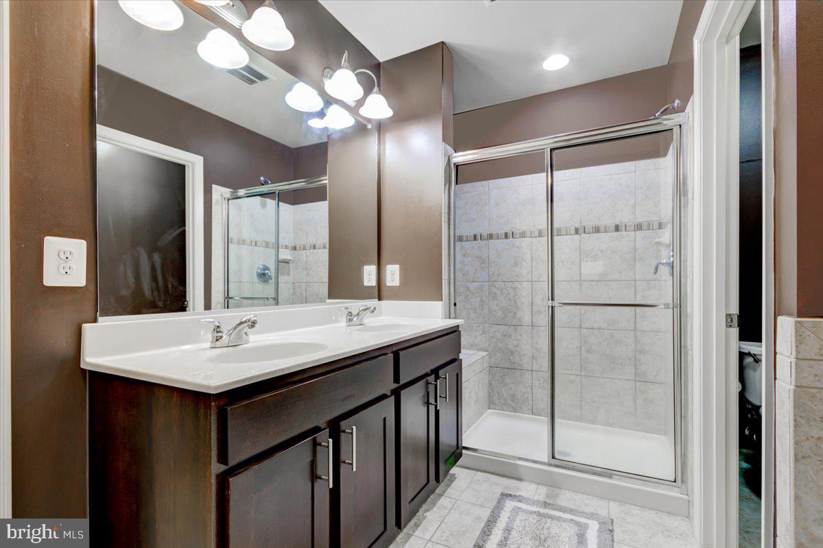 SUMMIT CROSSING CODM - Residential