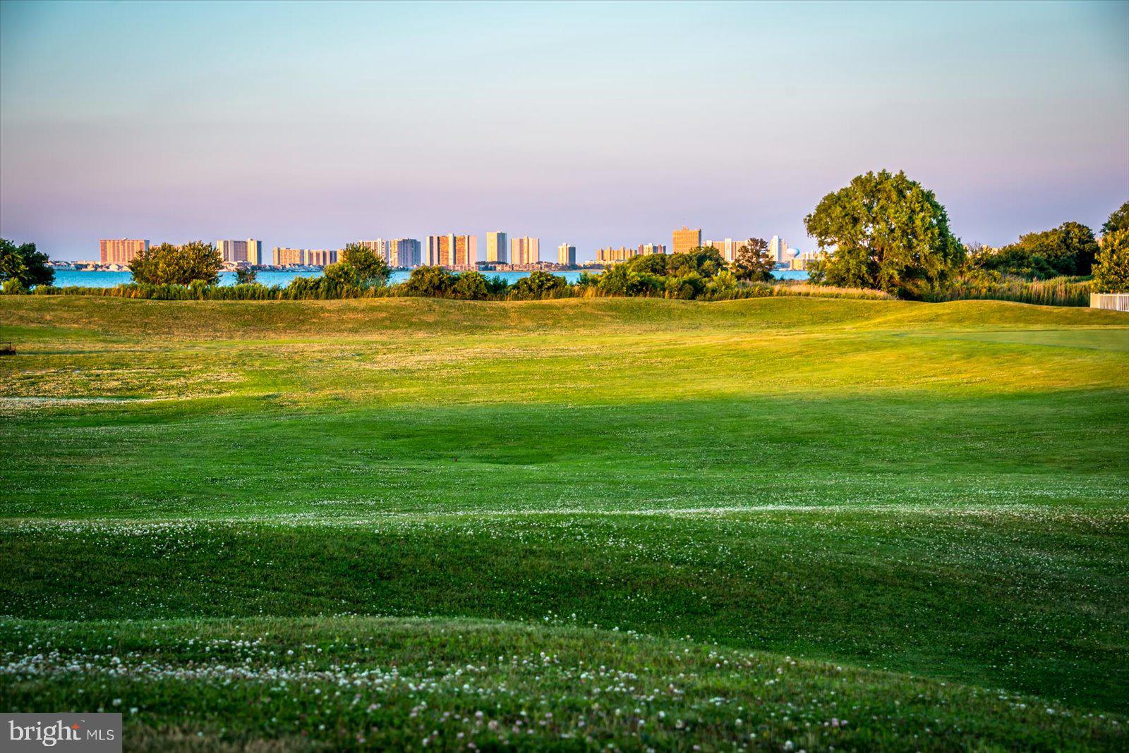 LIGHTHOUSE SOUND - Residential