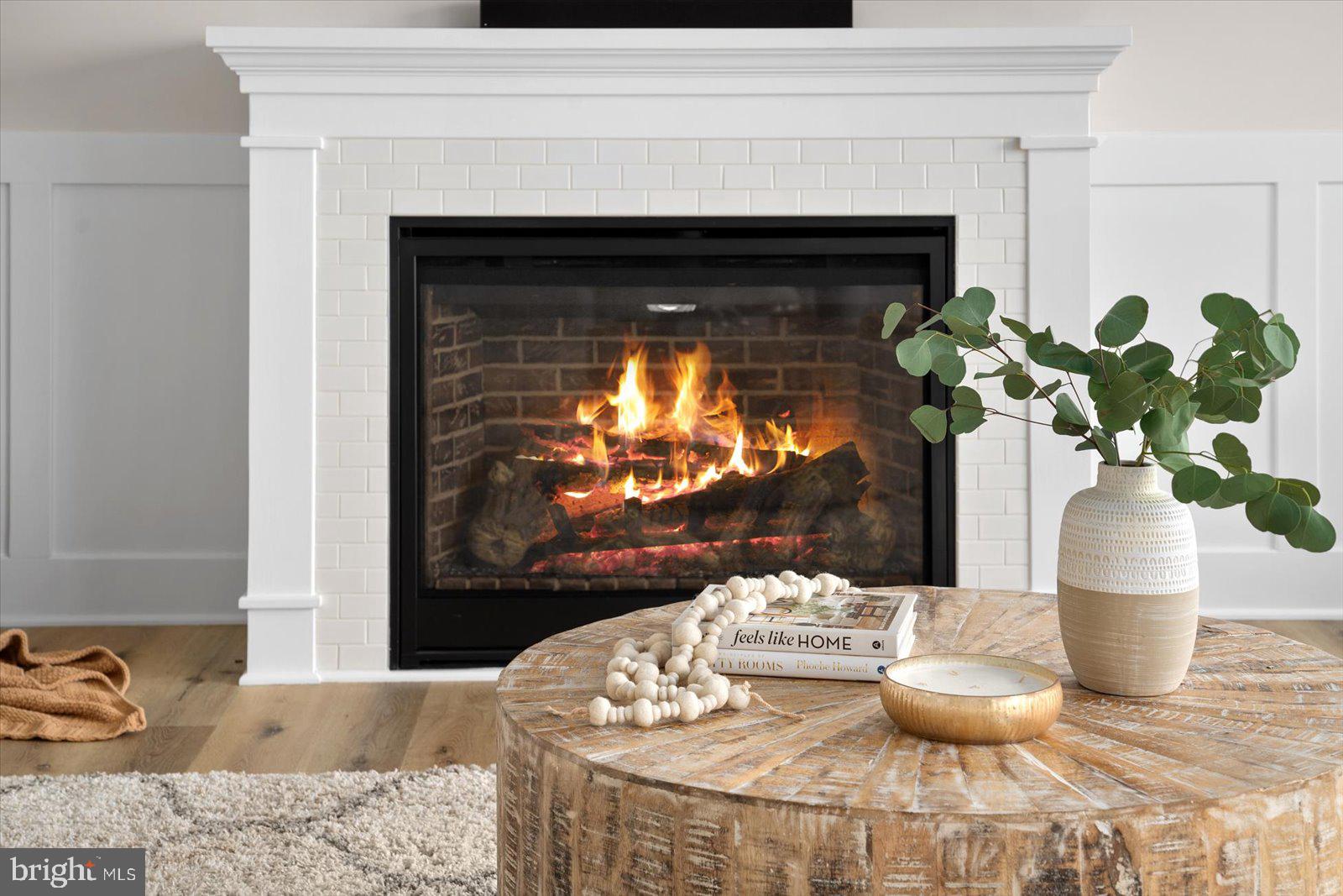 LIGHTHOUSE SOUND - Residential