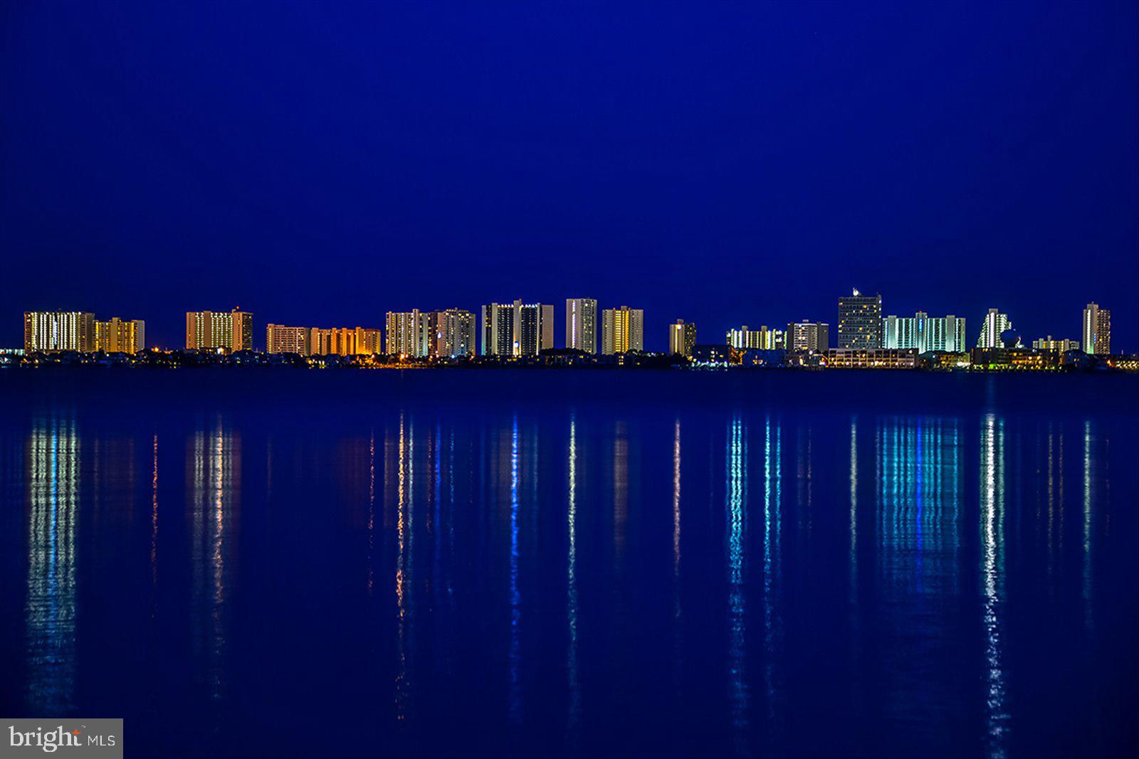 LIGHTHOUSE SOUND - Residential