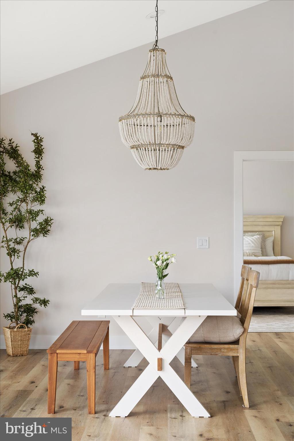 LIGHTHOUSE SOUND - Residential