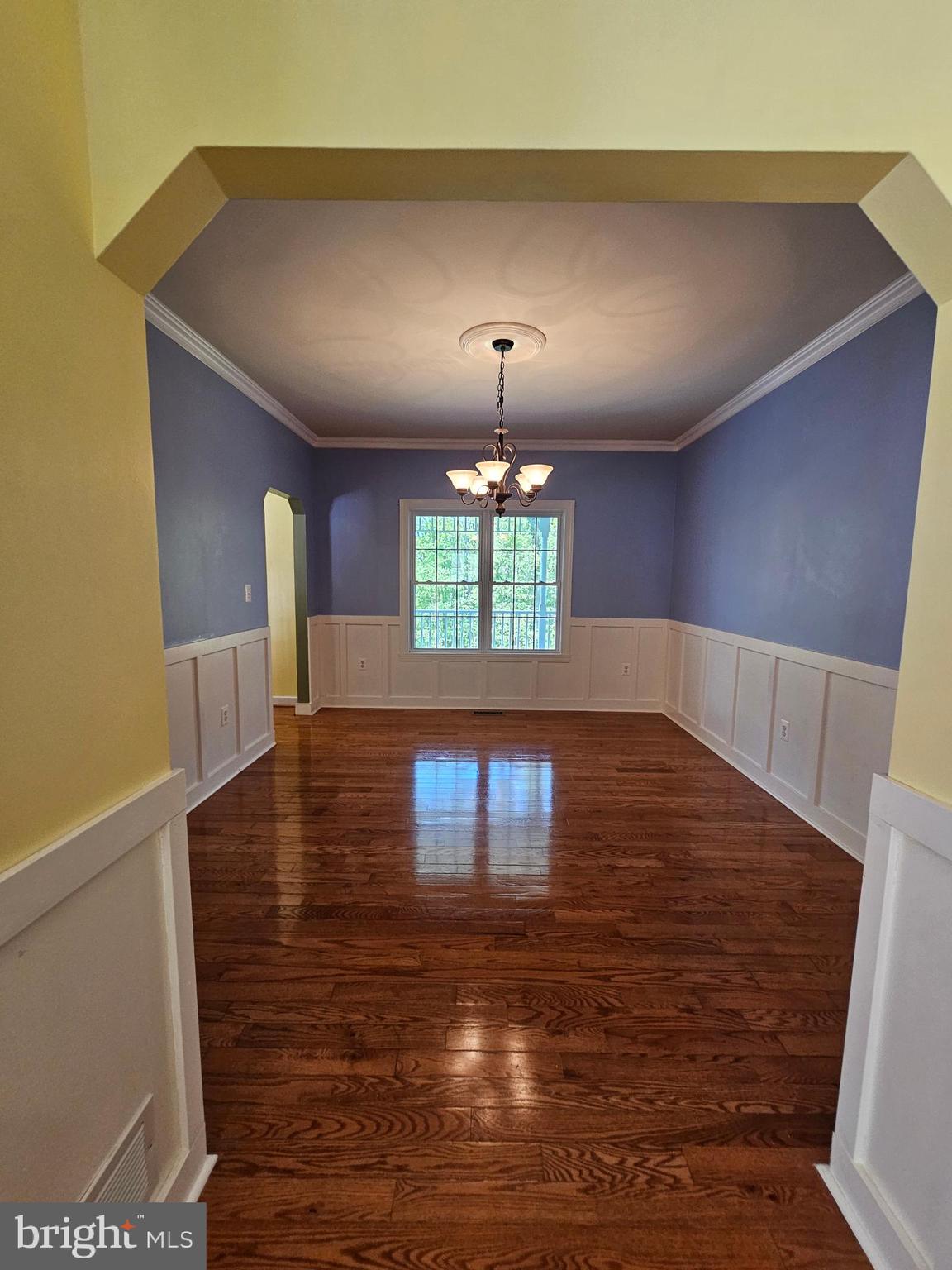 HIGHVIEW MANOR - Residential Lease