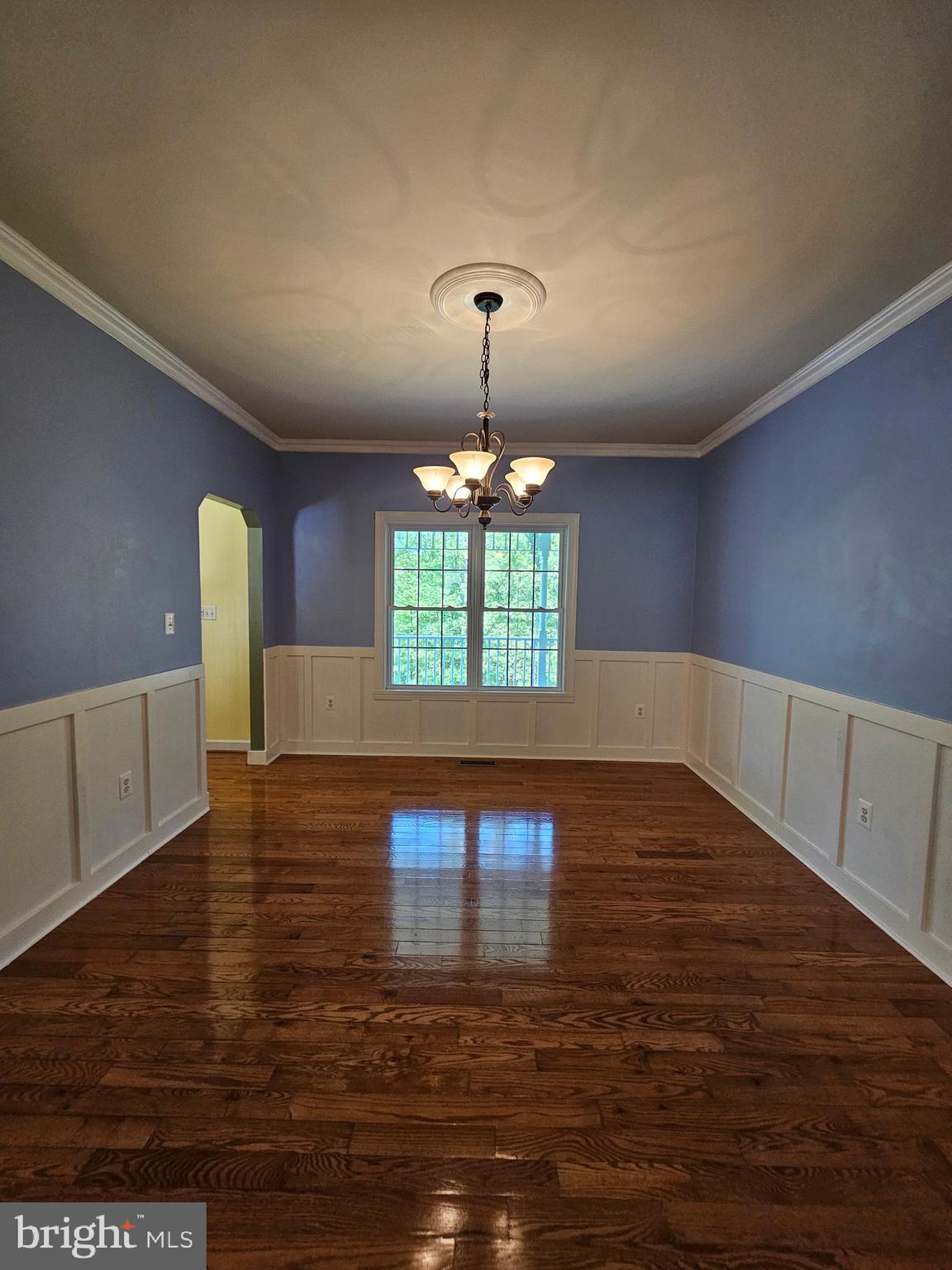 HIGHVIEW MANOR - Residential Lease