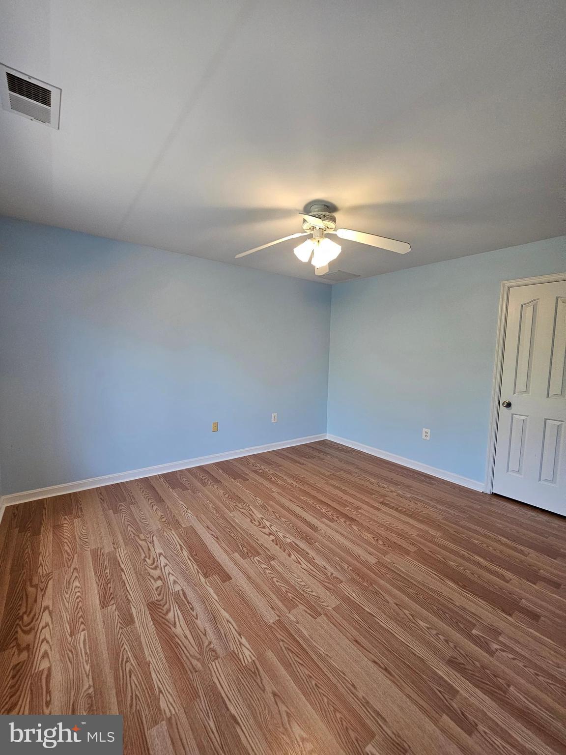 HIGHVIEW MANOR - Residential Lease