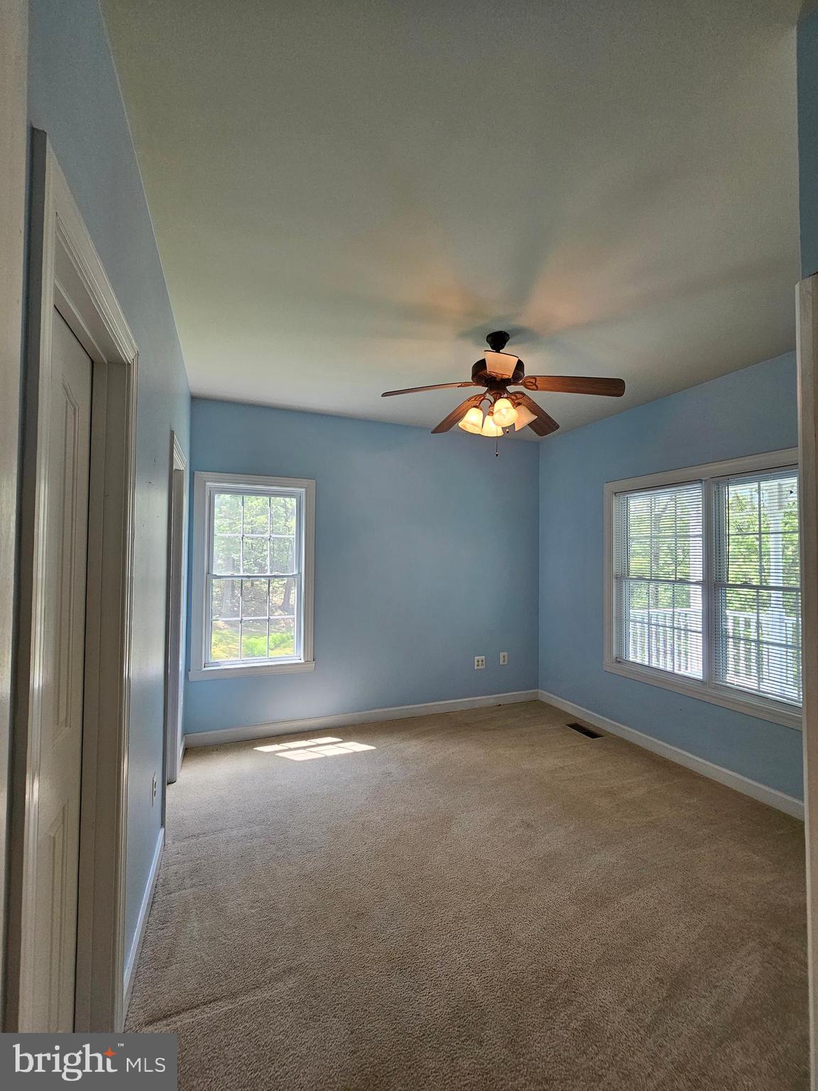 HIGHVIEW MANOR - Residential Lease