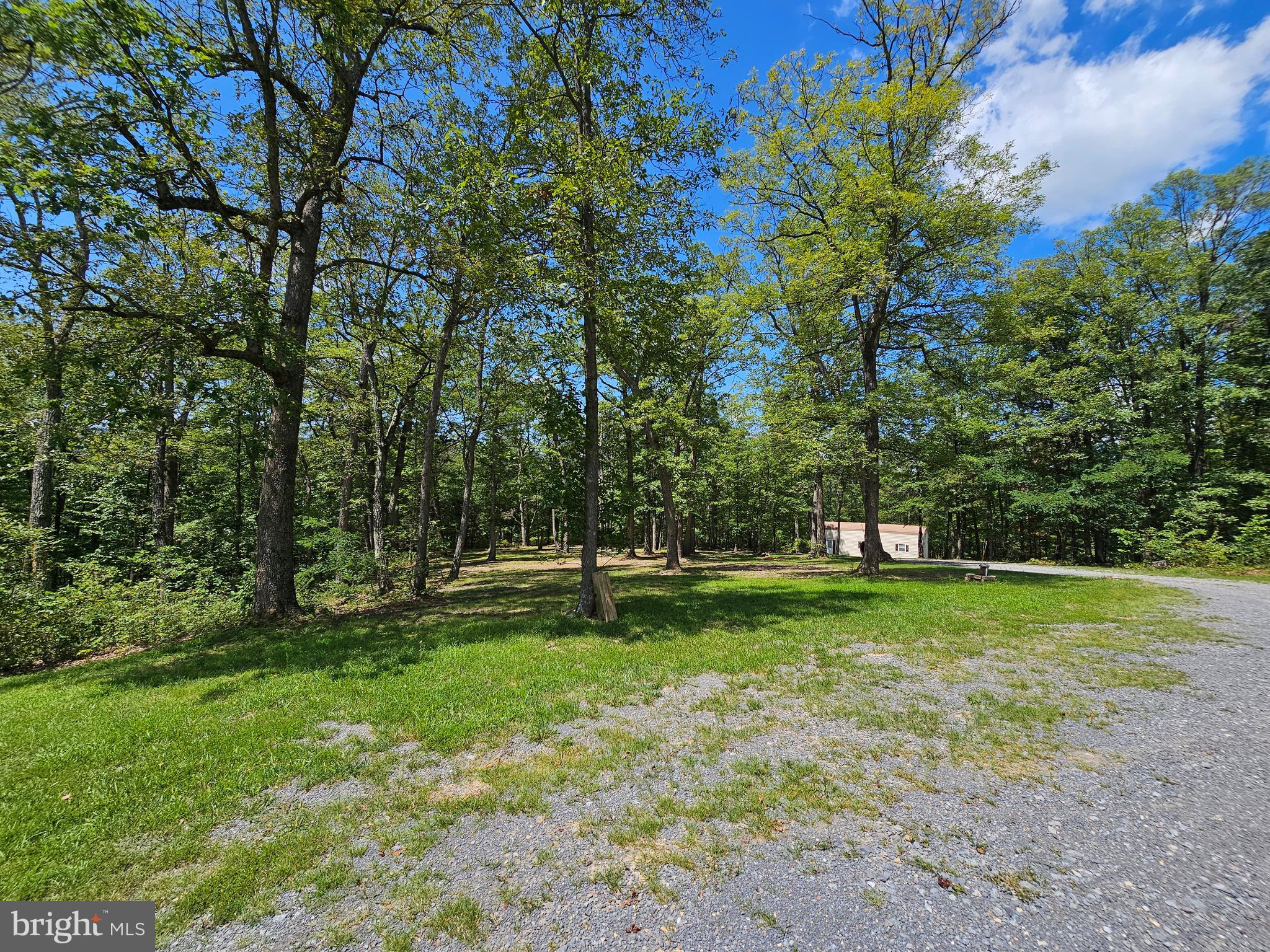 HIGHVIEW MANOR - Residential Lease