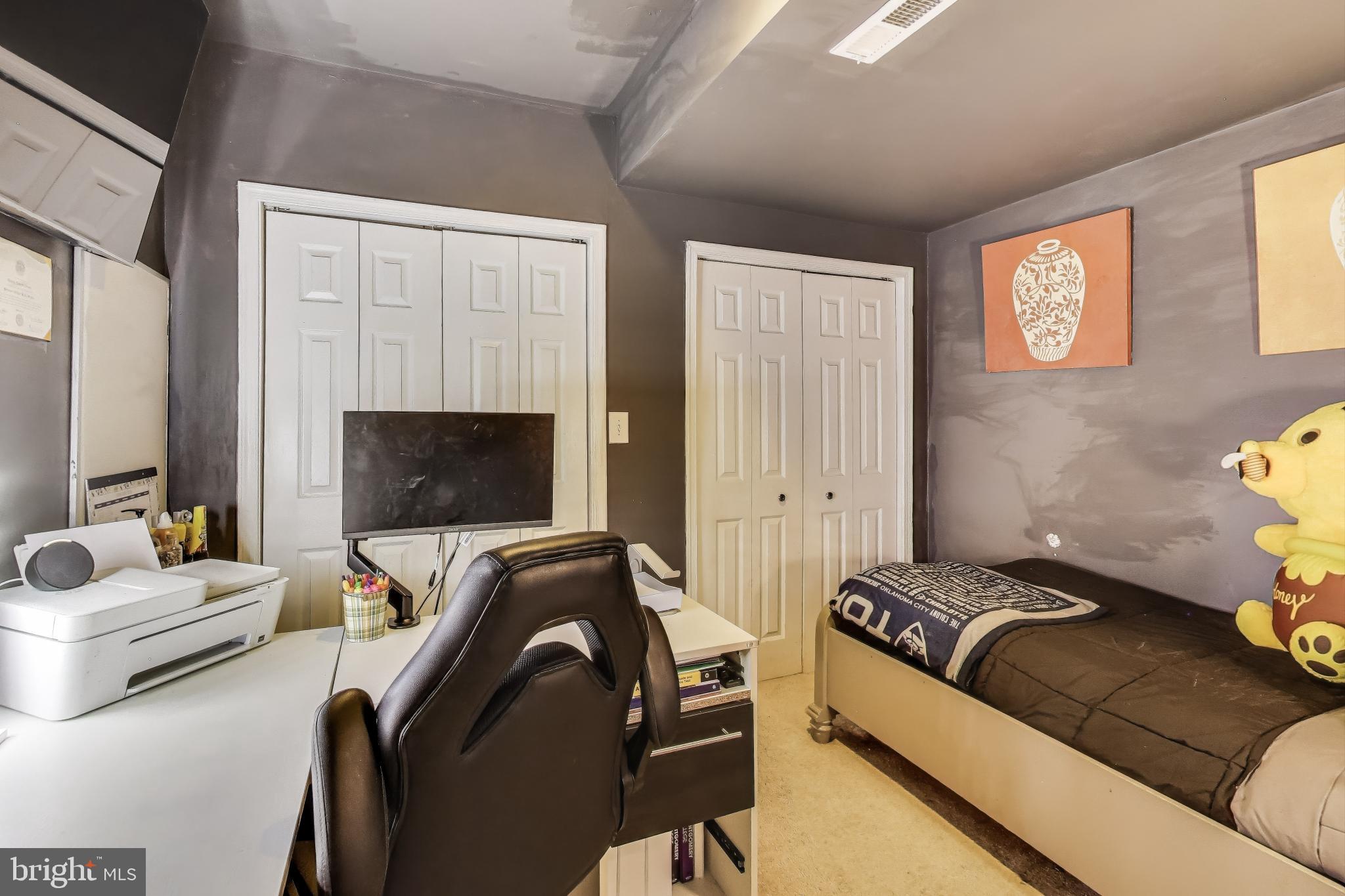 CHURCHILL TOWN SECTOR - Residential