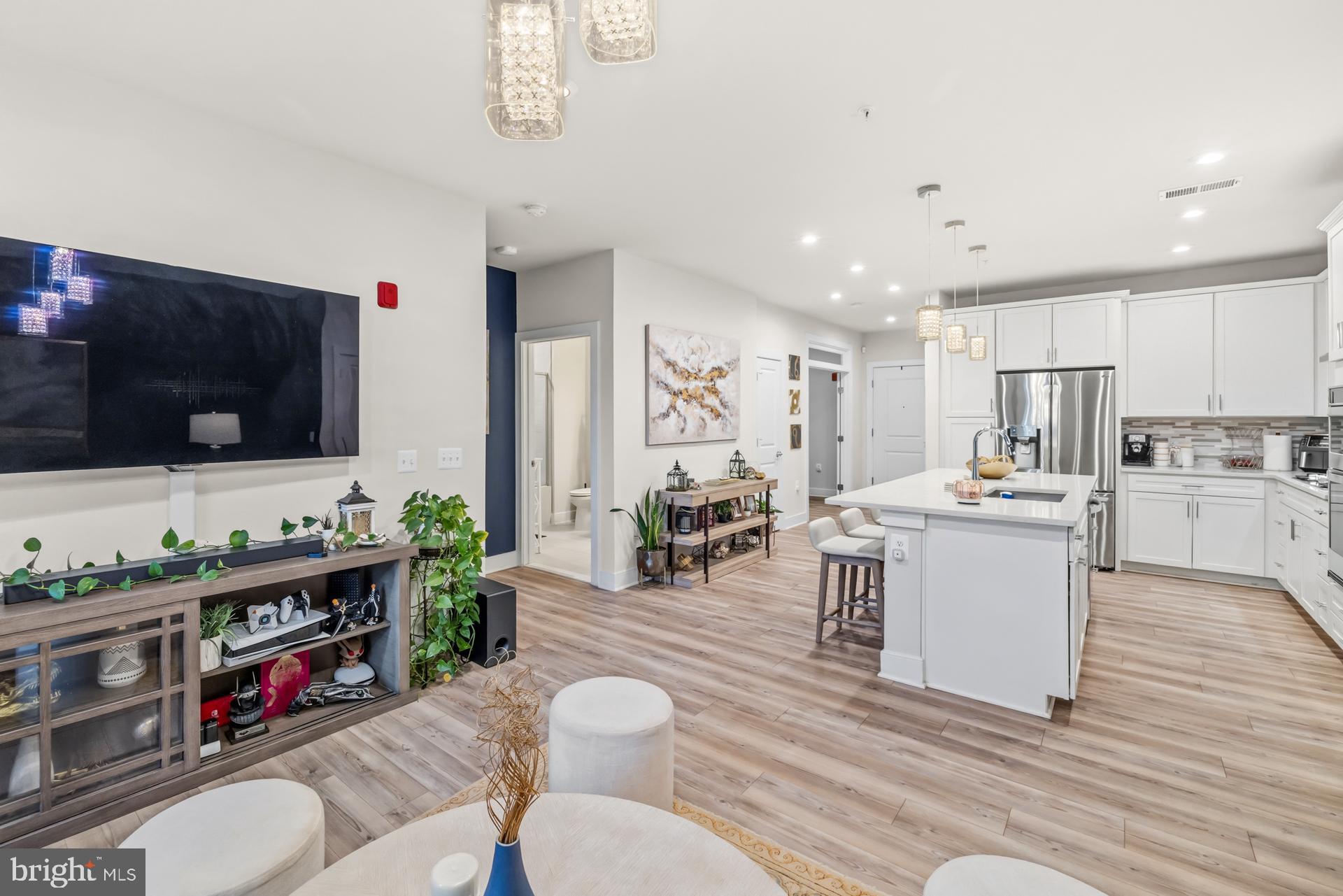 102 SAINT IVES PLACE