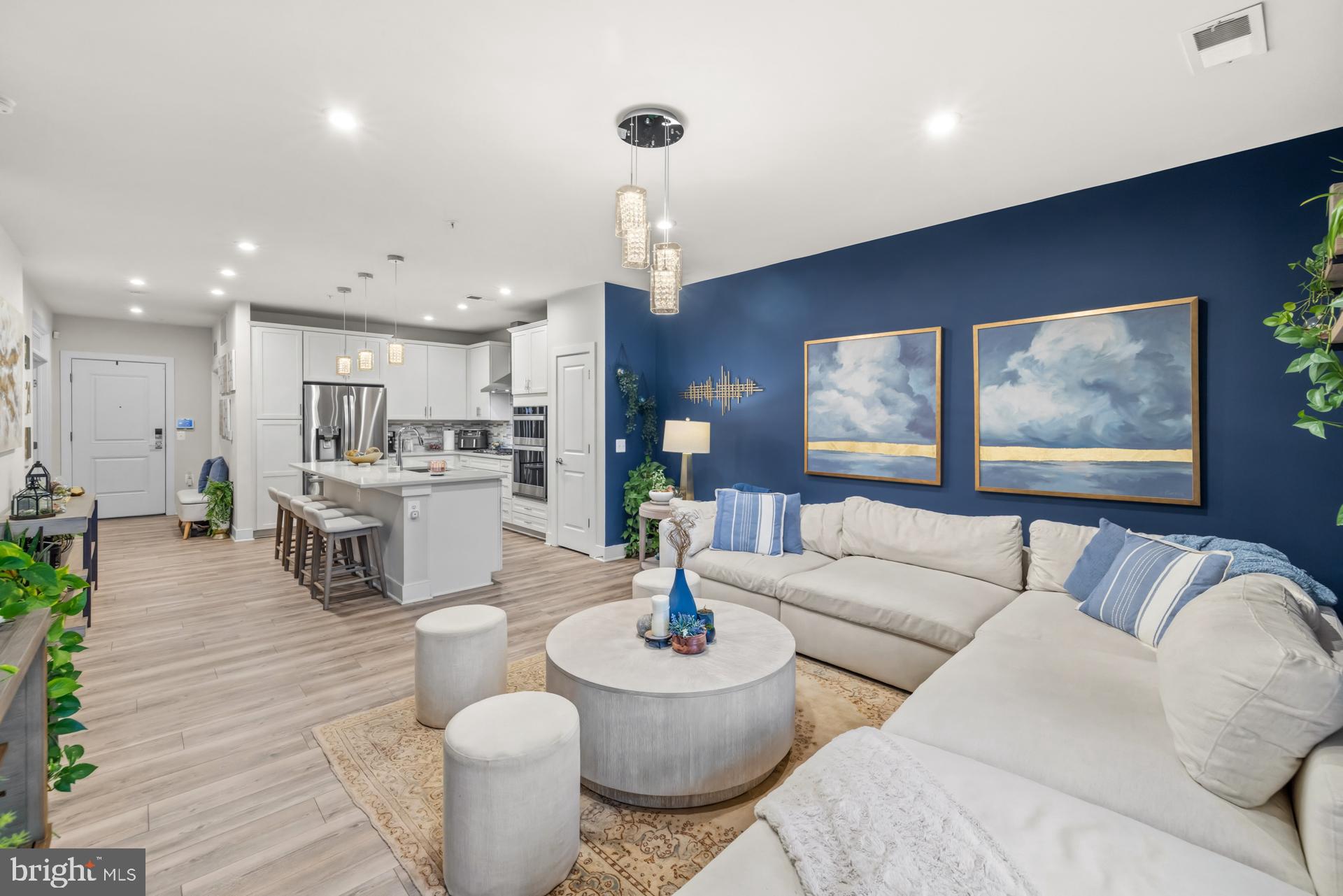 102 SAINT IVES PLACE