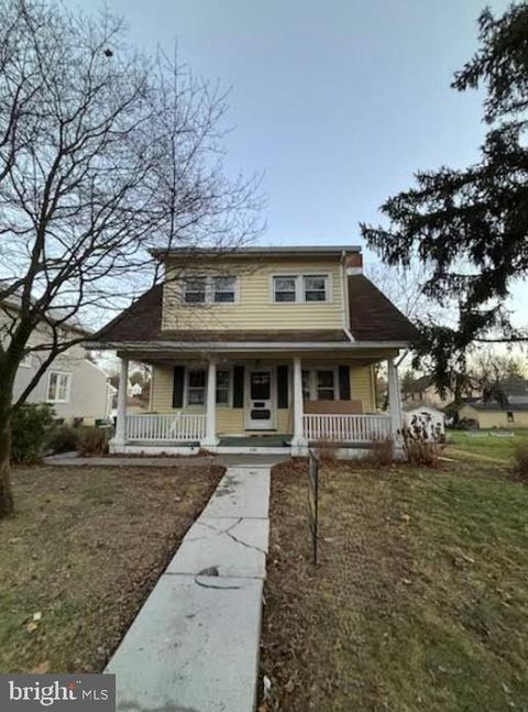 Photo of 220 E College Avenue, ELIZABETHTOWN, PA 17022 (MLS # PALA2061116)