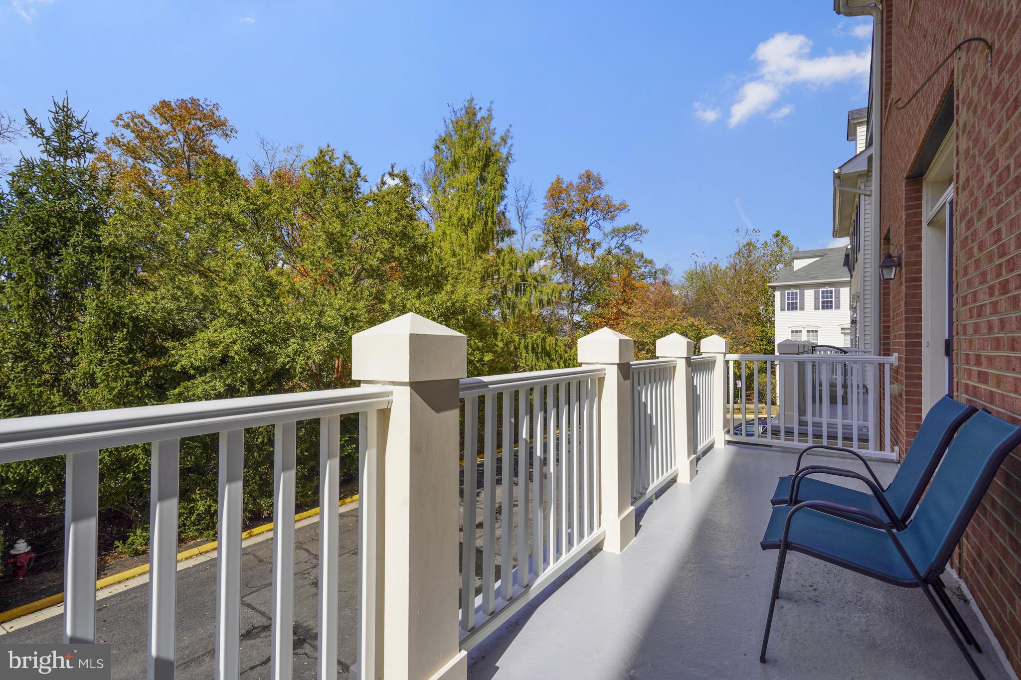 STONE SPRINGS CONDOMINIUMS - Residential