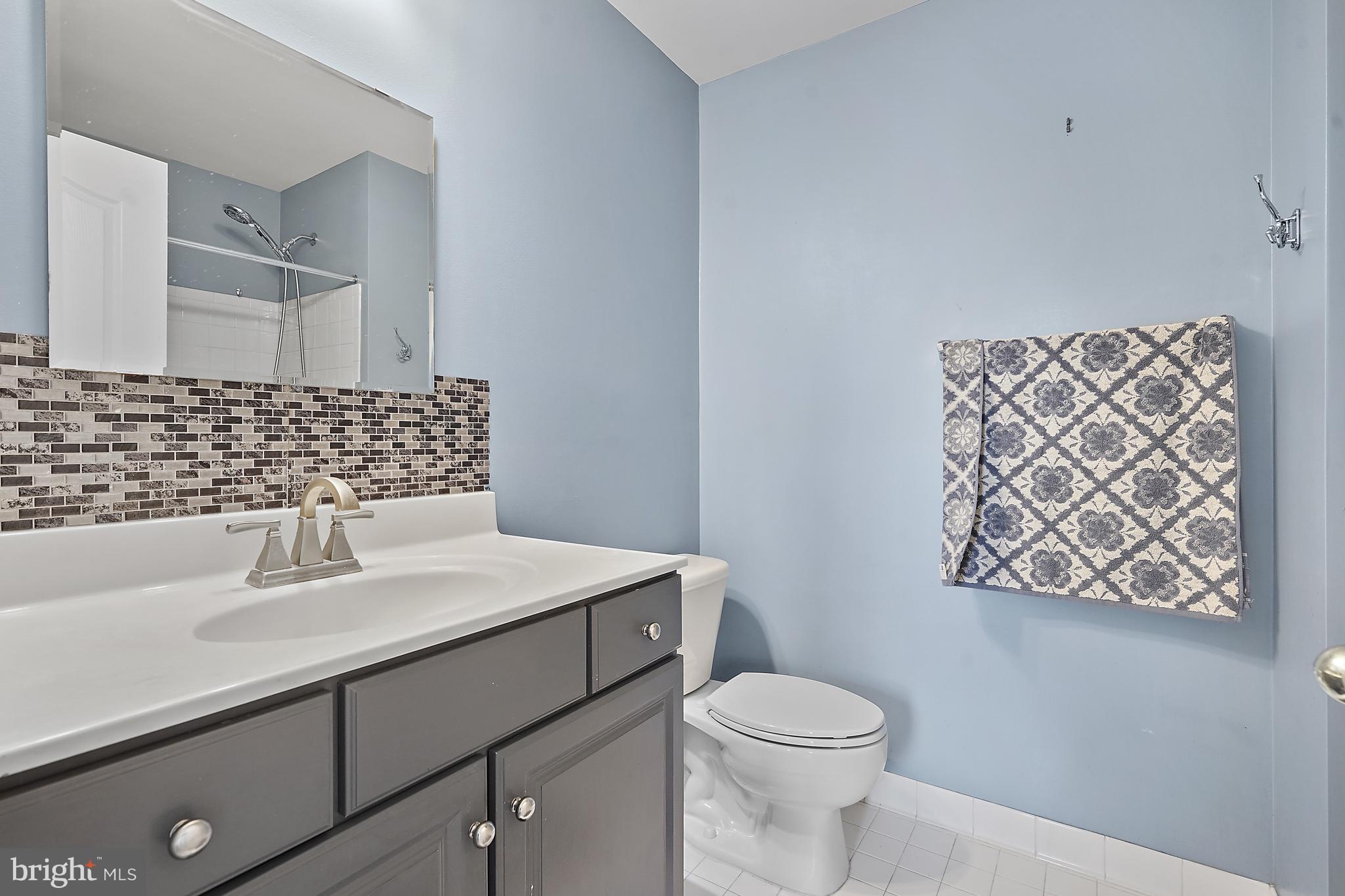 STONE SPRINGS CONDOMINIUMS - Residential