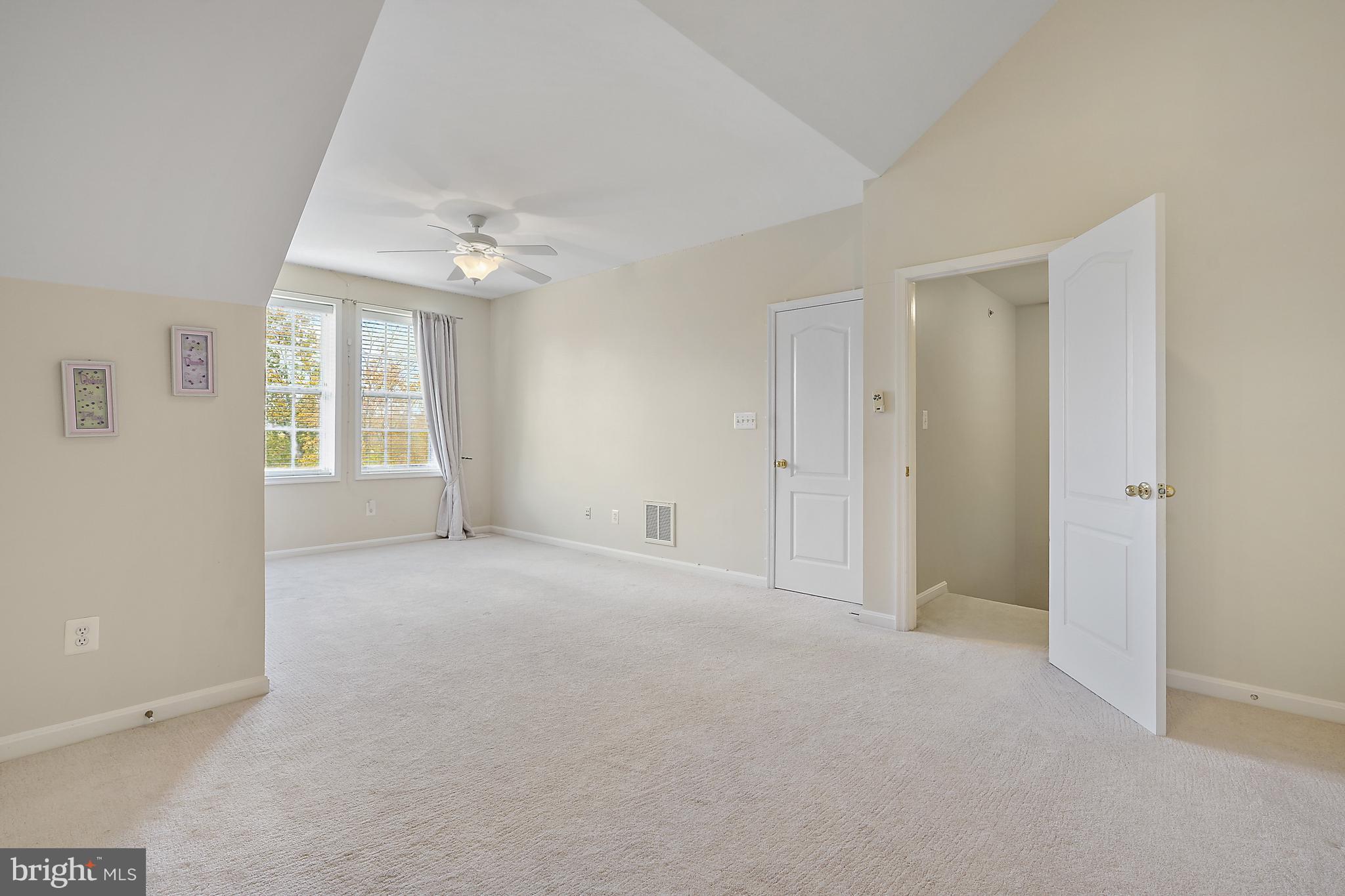 STONE SPRINGS CONDOMINIUMS - Residential