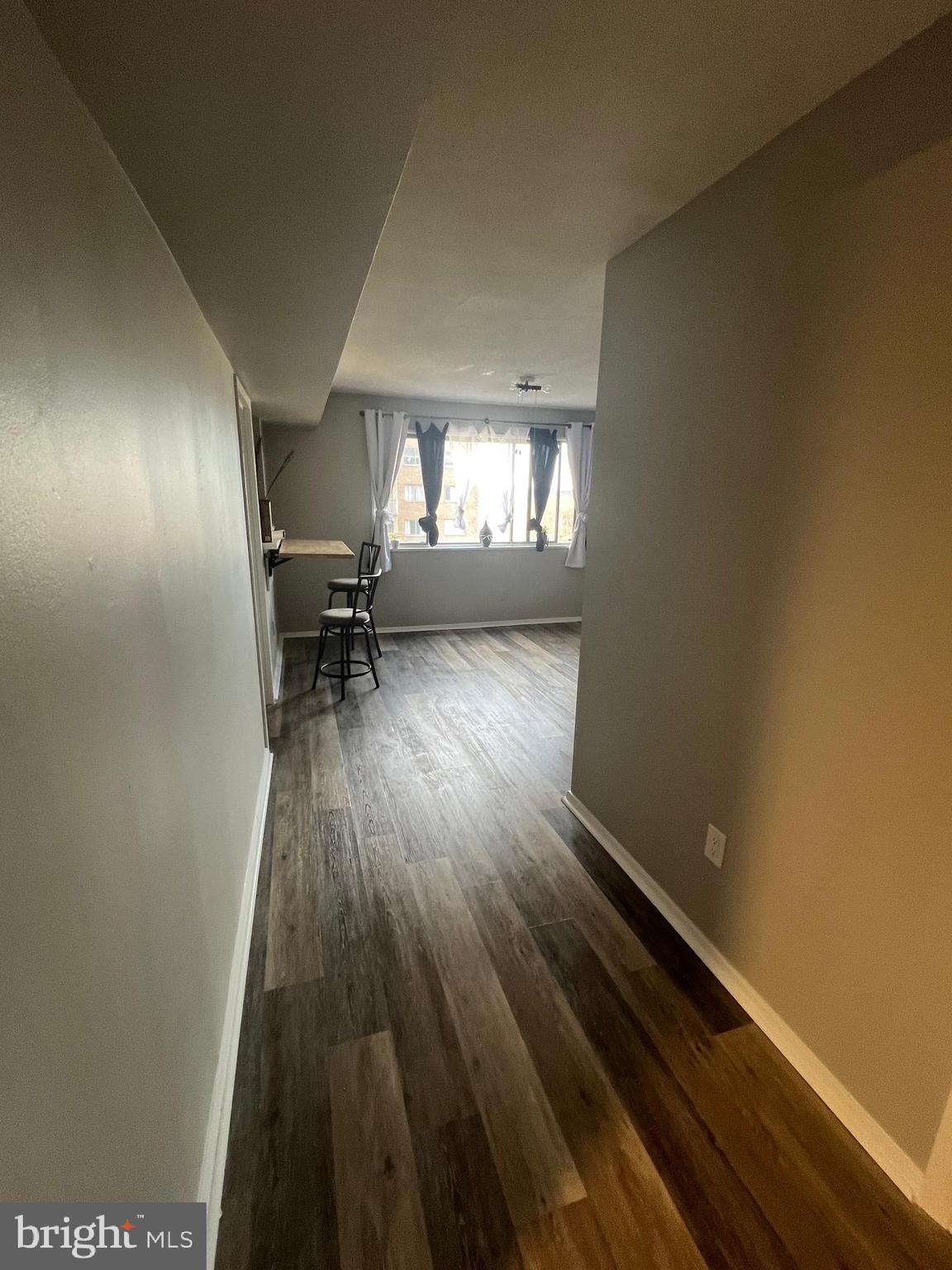 PRESIDENTIAL TOWERS - Residential Lease