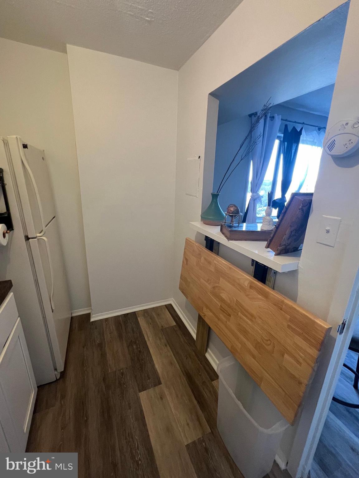 PRESIDENTIAL TOWERS - Residential Lease