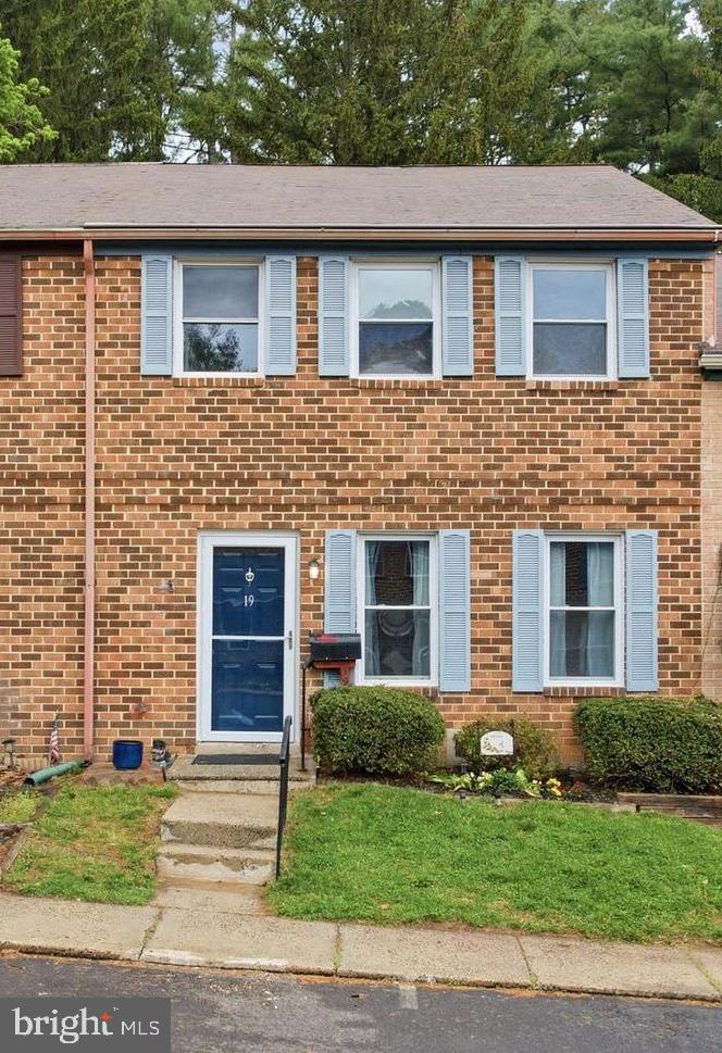 OLDE COLONIAL GREENE - Residential