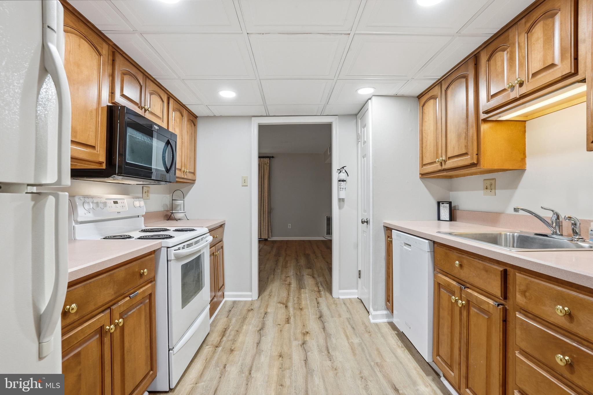 OLDE COLONIAL GREENE - Residential