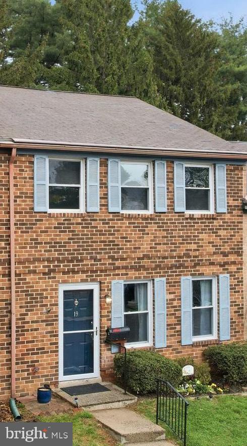 OLDE COLONIAL GREENE - Residential