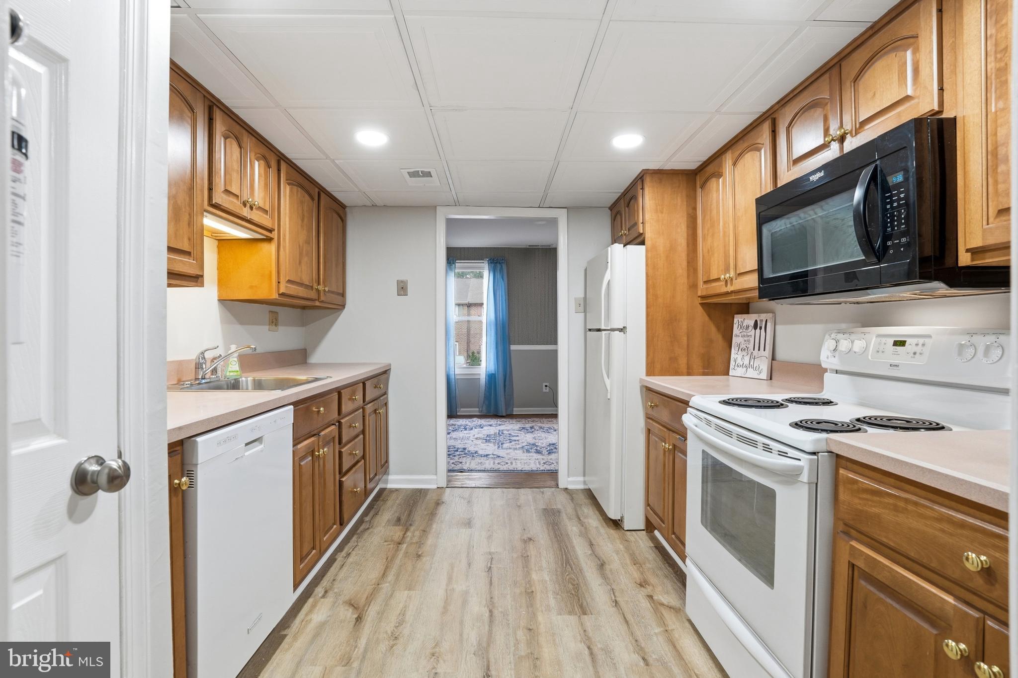 OLDE COLONIAL GREENE - Residential