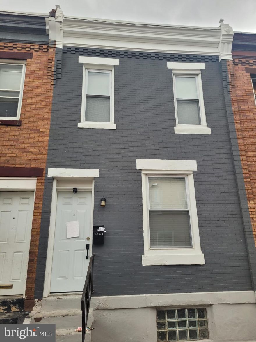 Welcome 2853 N Taylor St! Unlock the potential of this prime real estate offering, strategically located in a high-demand area. This property presents an excellent opportunity for savvy investors looking to capitalize on steady appreciation, rental income, or development potential. Whether you’re a seasoned investor seeking a stable asset or looking to leverage growth through strategic upgrades. Don’t miss out on this lucrative investment opportunity!