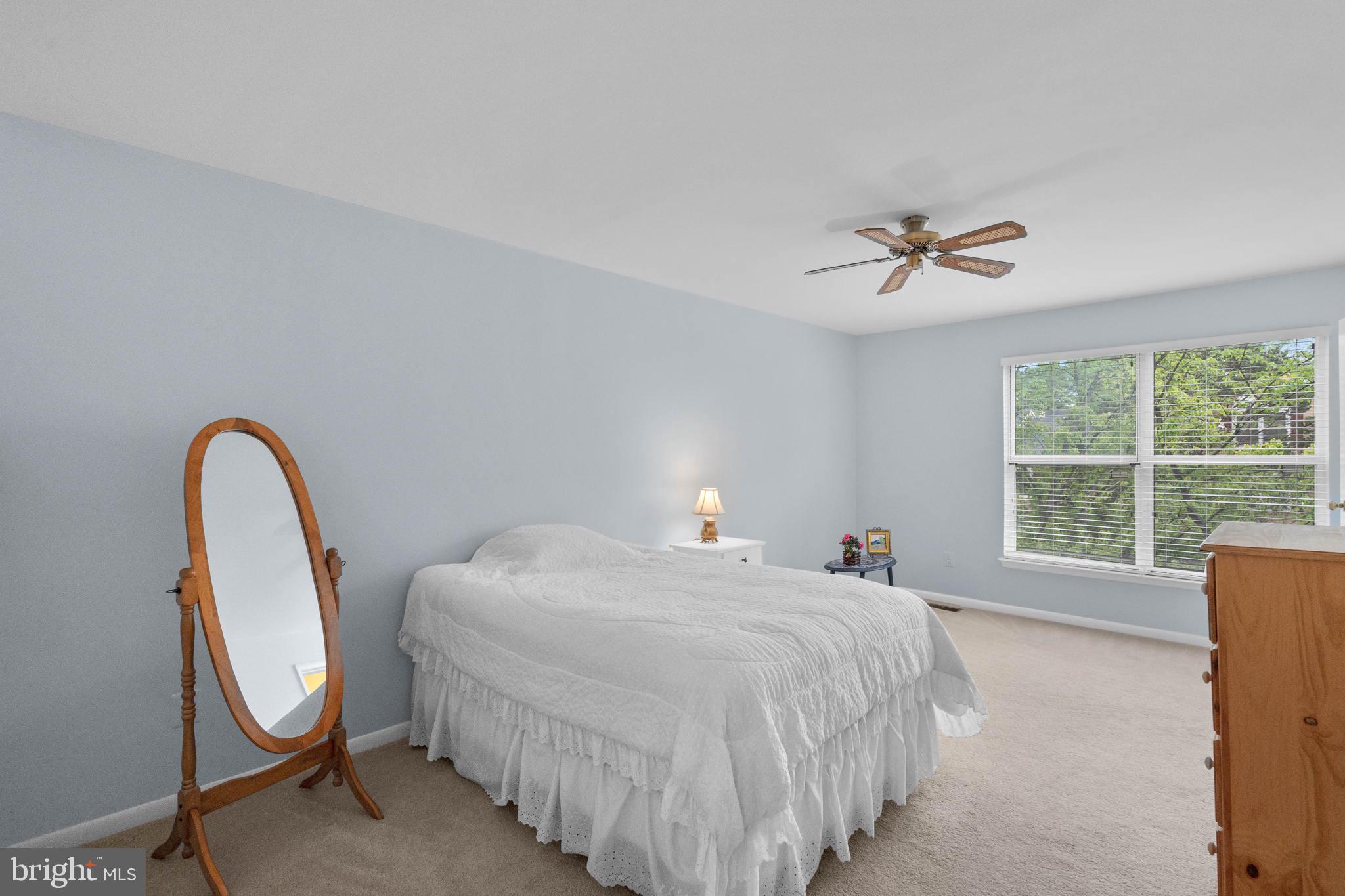 HOMELAND VILLAGE - Residential