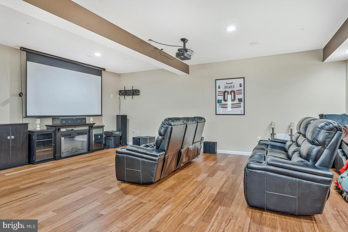 BEN OAKS - Residential