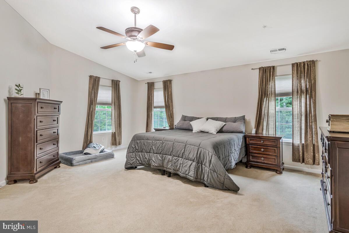 BEN OAKS - Residential