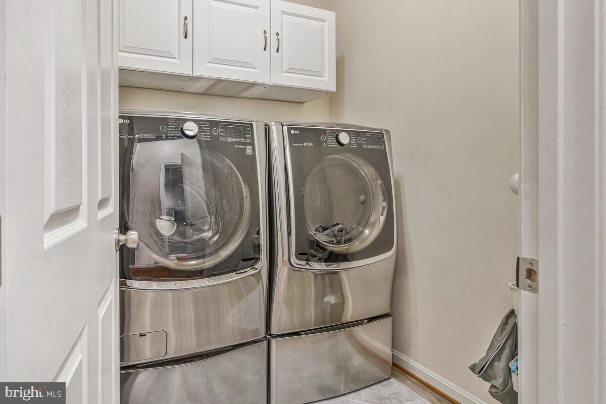 BEN OAKS - Residential