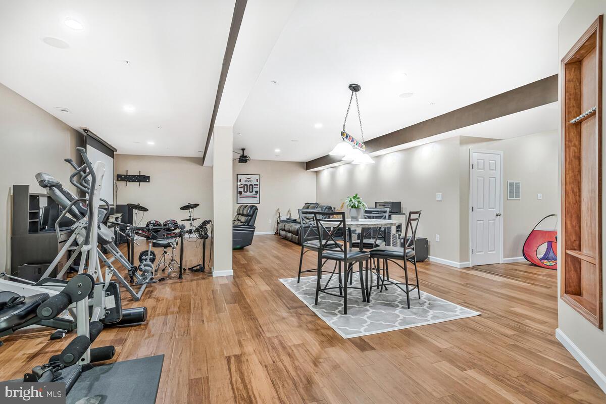 BEN OAKS - Residential