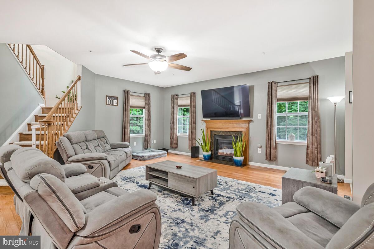 BEN OAKS - Residential