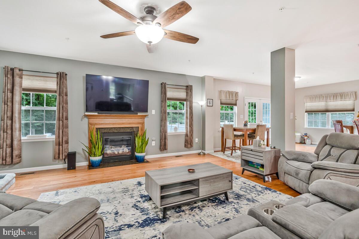 BEN OAKS - Residential