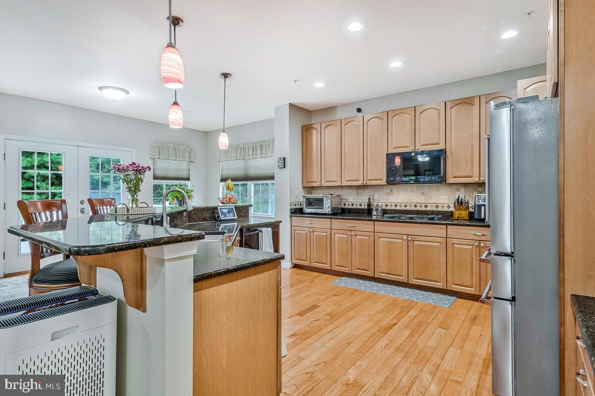 BEN OAKS - Residential