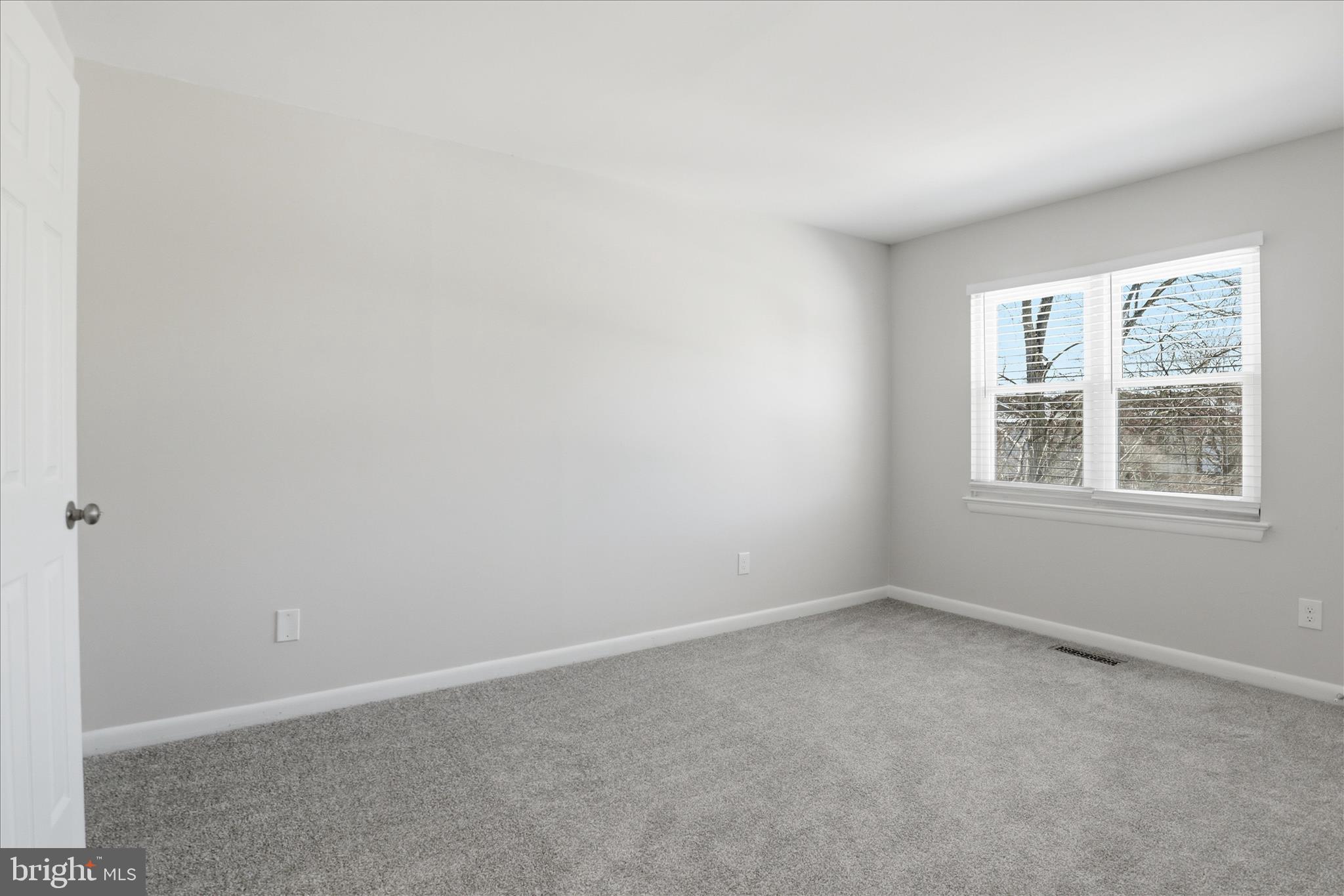 CRESTWOOD HAMLET - Residential