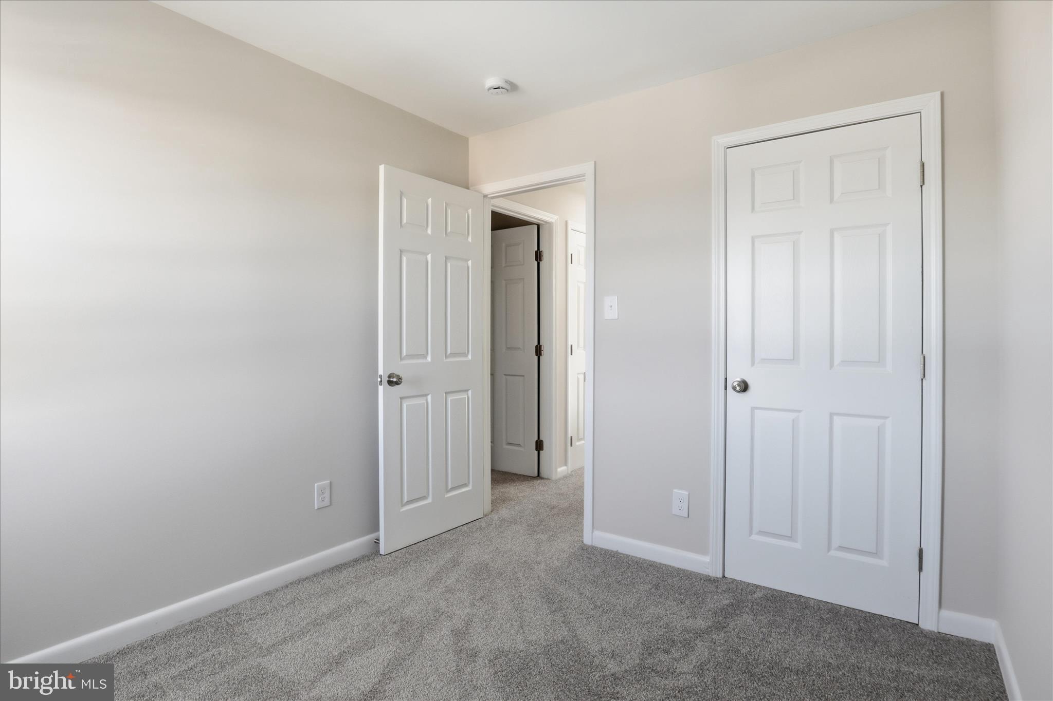 CRESTWOOD HAMLET - Residential