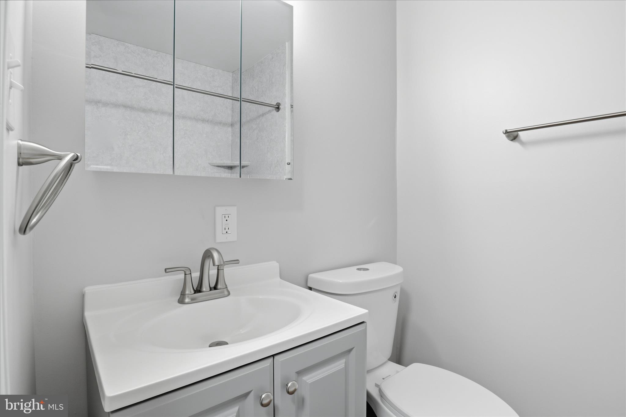 CRESTWOOD HAMLET - Residential