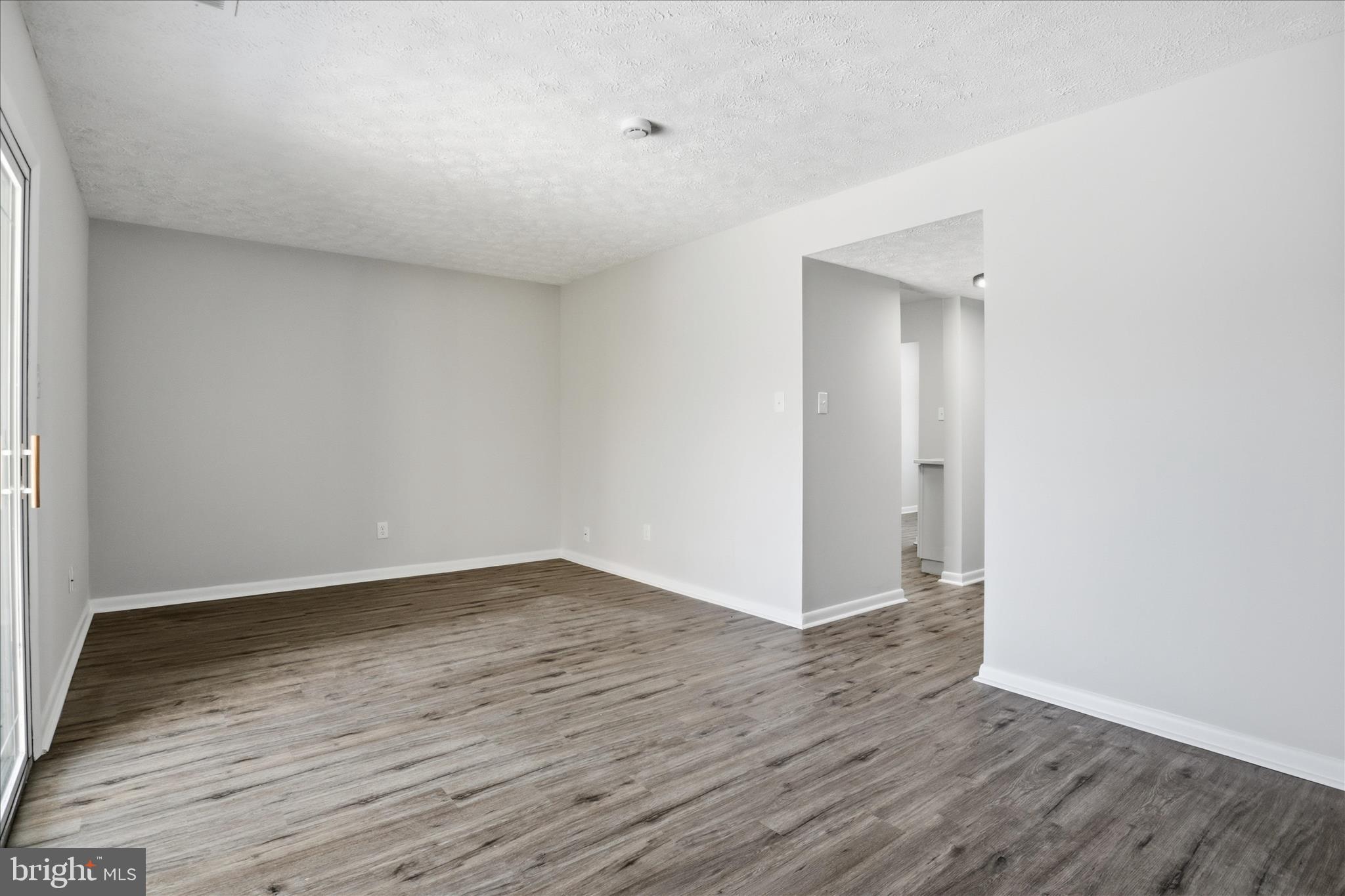 CRESTWOOD HAMLET - Residential