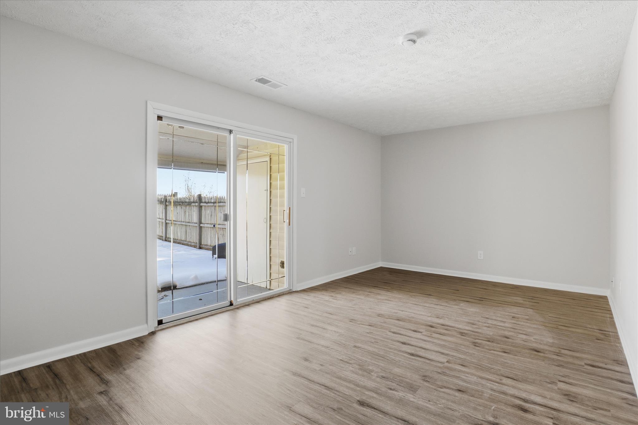 CRESTWOOD HAMLET - Residential