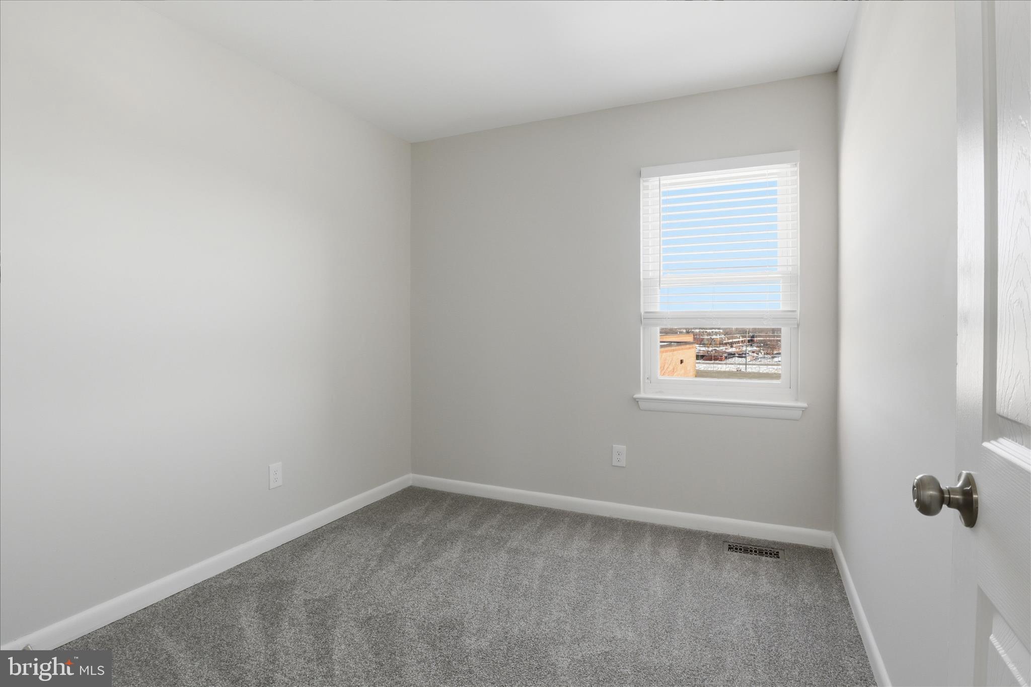 CRESTWOOD HAMLET - Residential