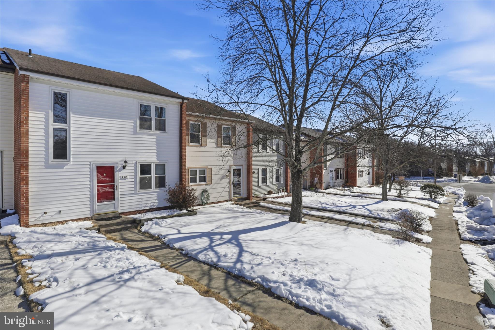 CRESTWOOD HAMLET - Residential