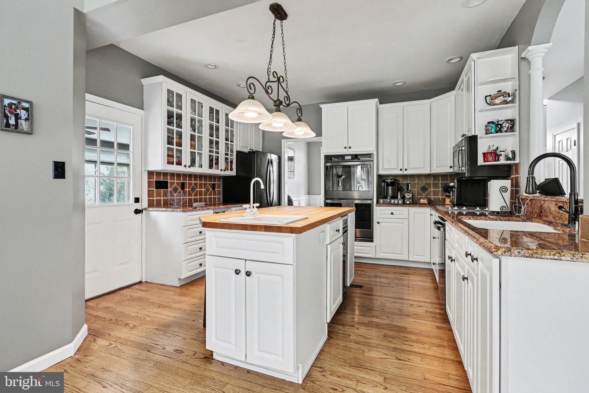 CAROL ACRES - Residential