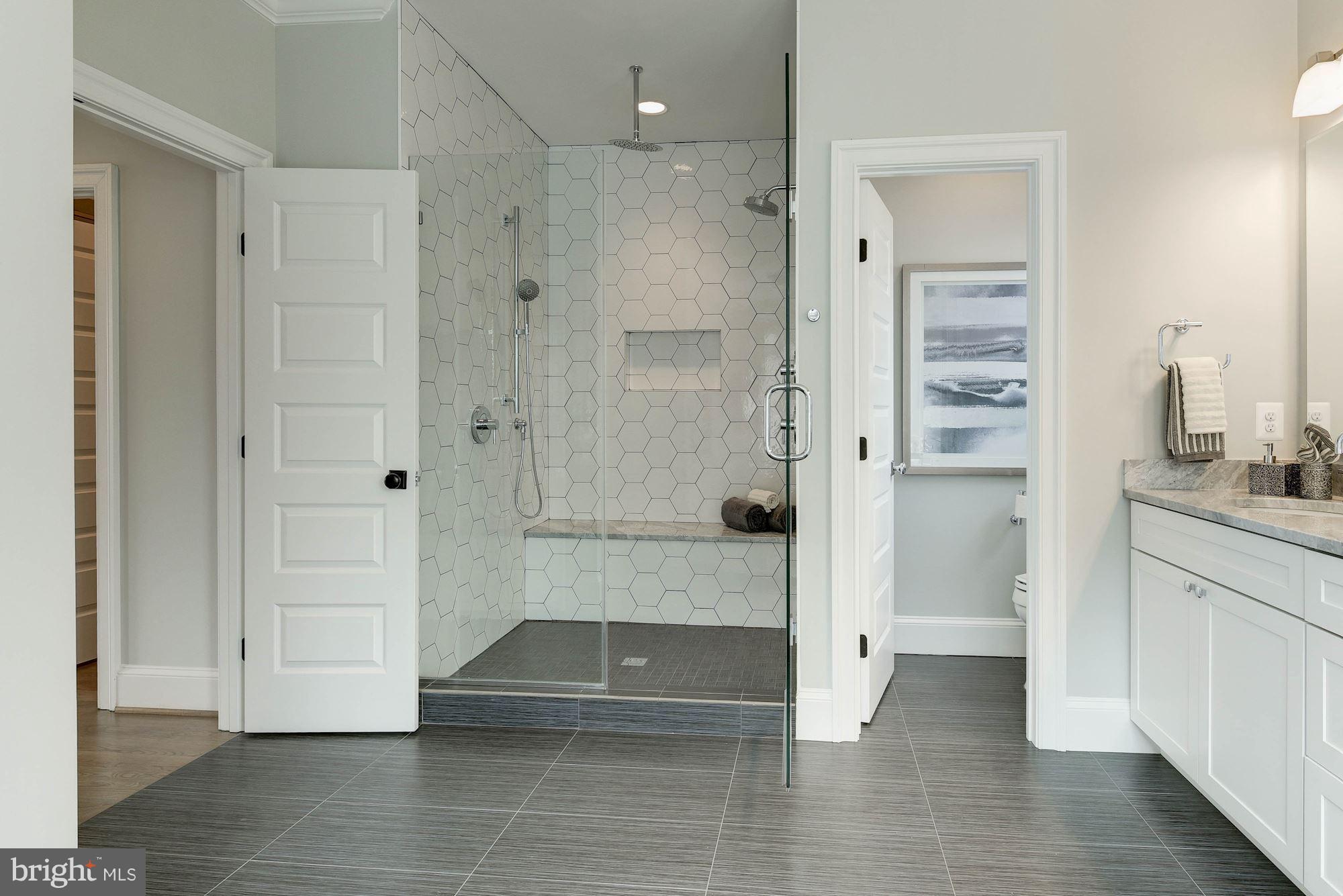 LEE HEIGHTS - Residential