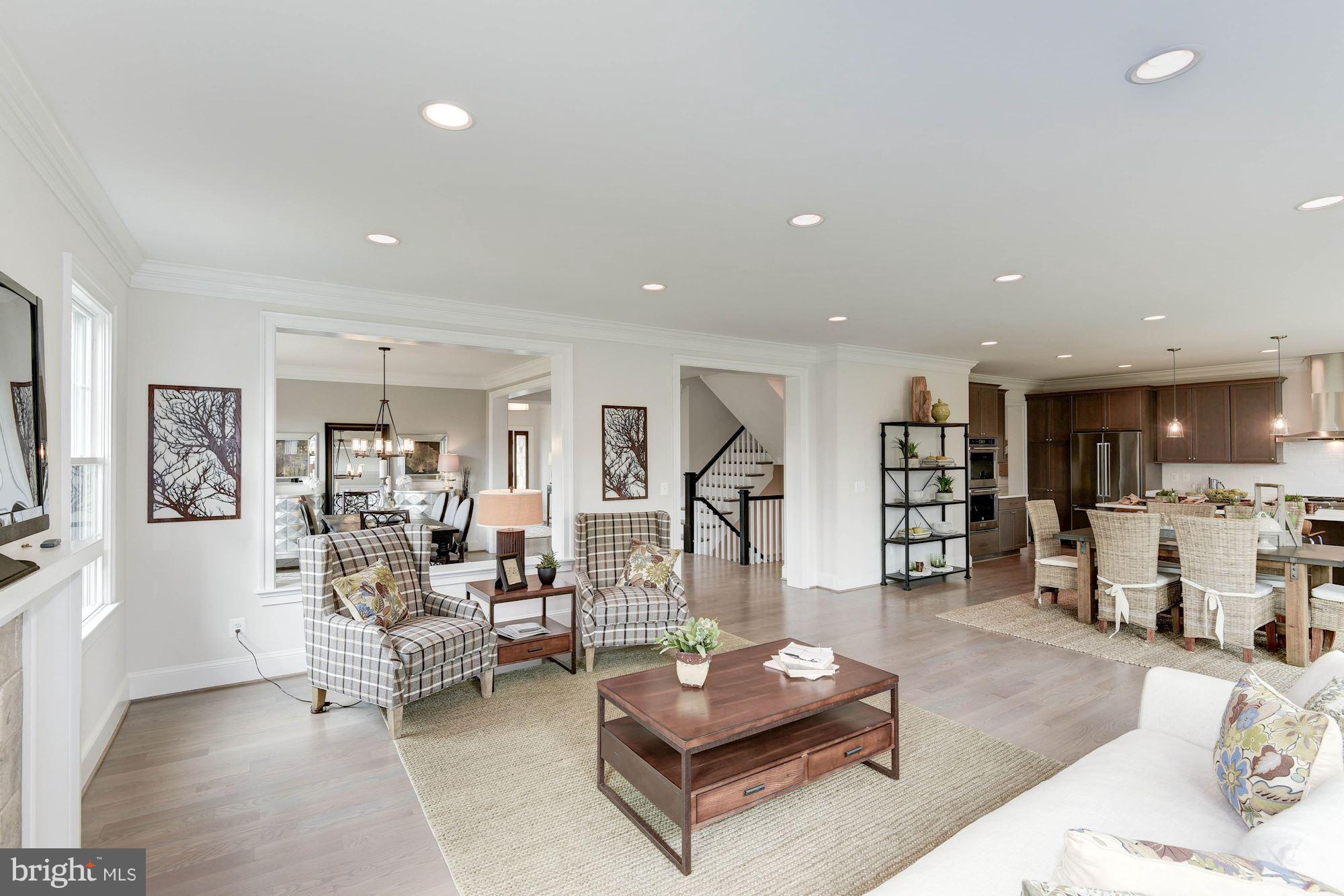 LEE HEIGHTS - Residential