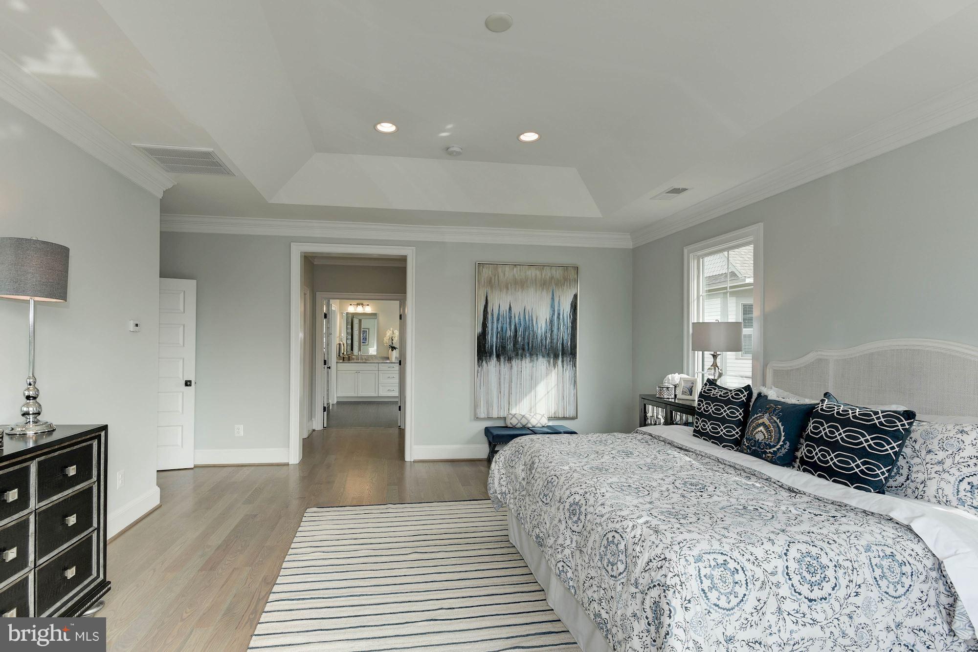 LEE HEIGHTS - Residential