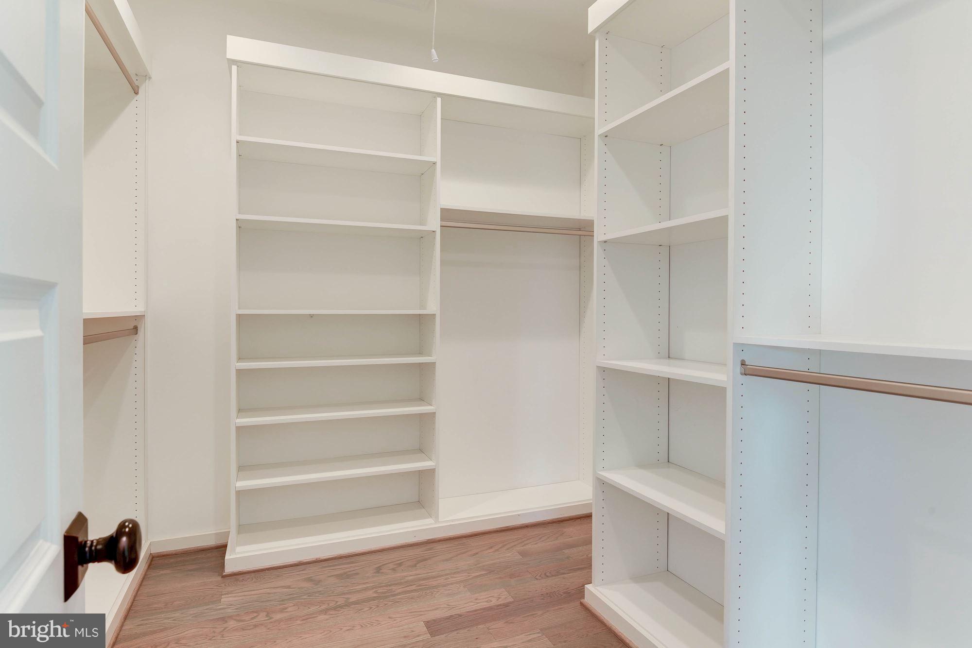 LEE HEIGHTS - Residential