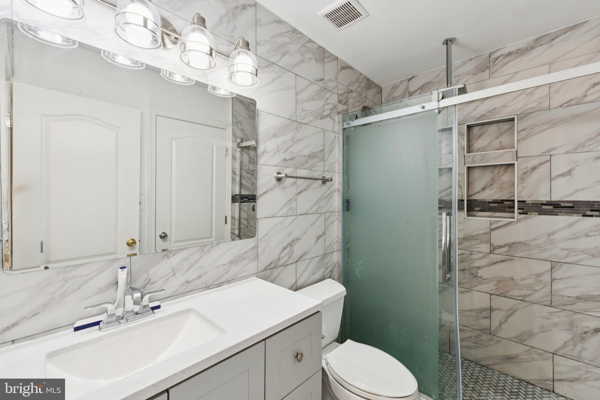 DEERFIELD RIDGE - Residential Lease