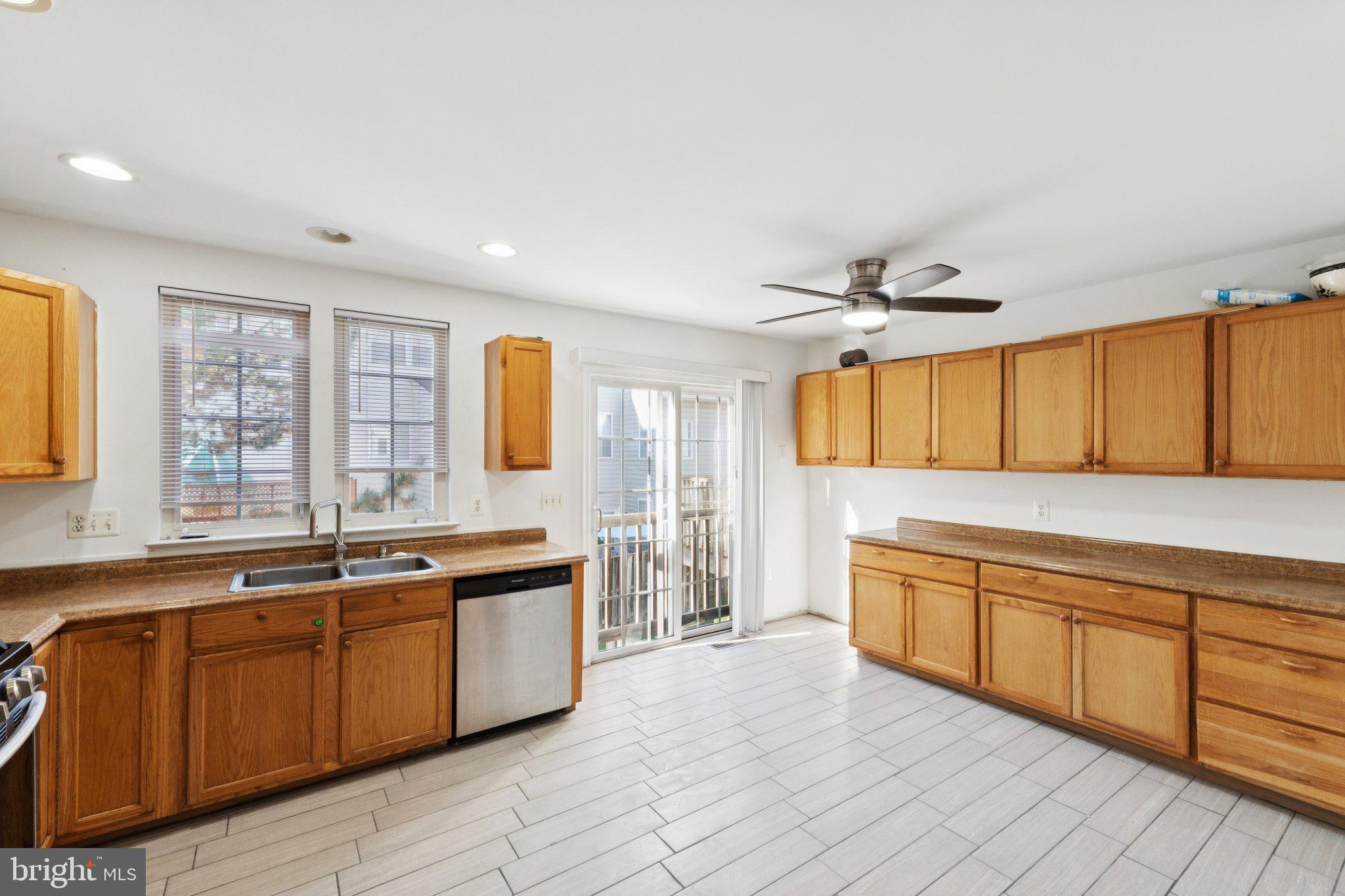 DEERFIELD RIDGE - Residential Lease