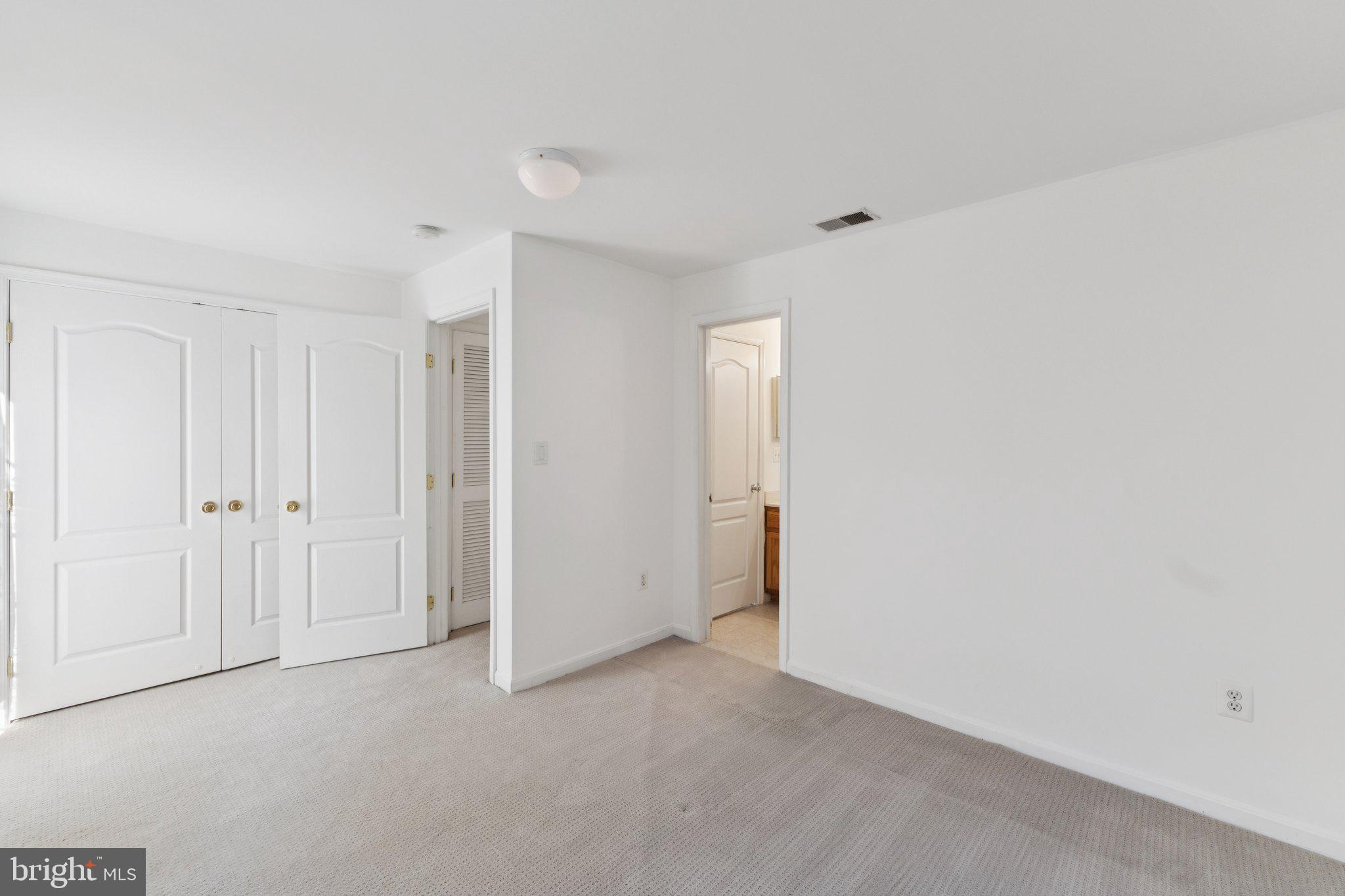 DEERFIELD RIDGE - Residential Lease