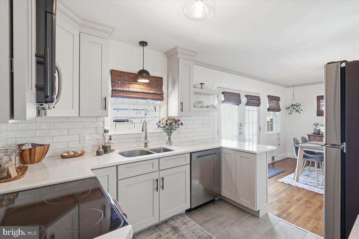 FOUNTAIN HEAD - Residential