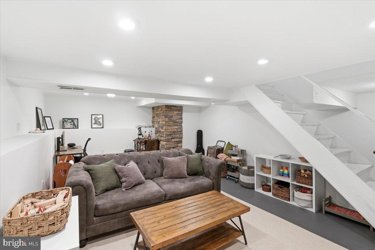 FOUNTAIN HEAD - Residential